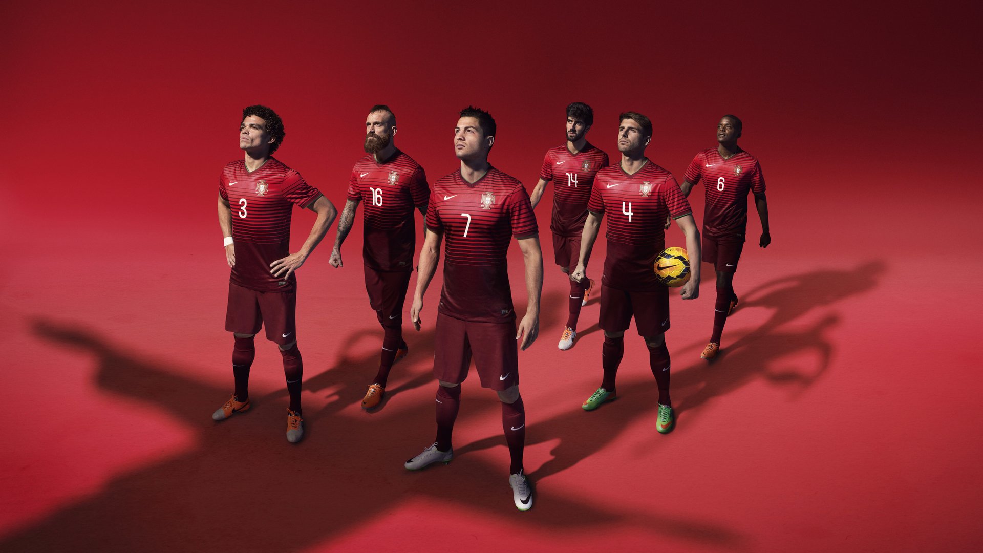 开云体育移动版-中国足球裁判队伍国际交流合作不断深化，判罚水平逐步接轨国际标准